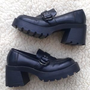 Vintage 90s Y2K Bongo black leather platform loafers